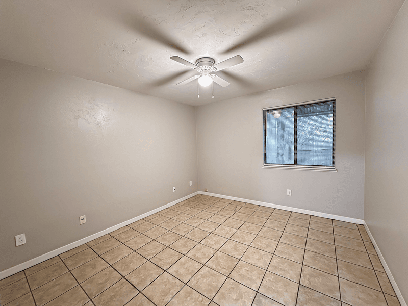 Tallahassee House: 2741 West Tharpe Street