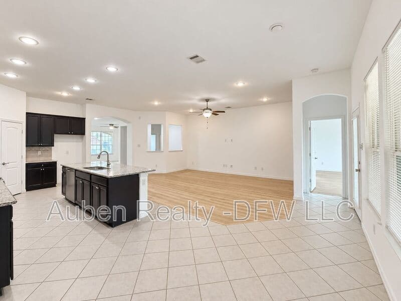 Fort Worth House: 8121 Belgian Blue Court