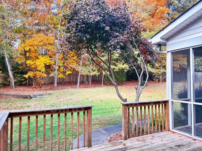 Simpsonville House: 702 Carriage Hill Road