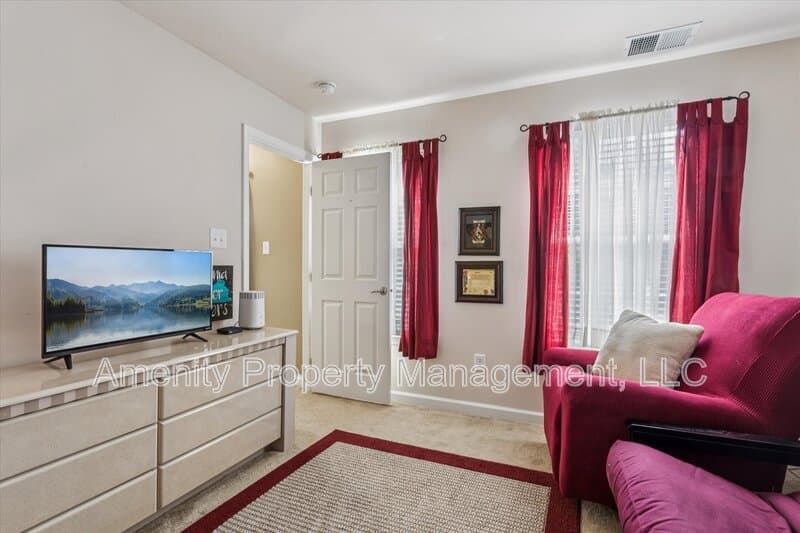 Toano House: 3271 Newland Court