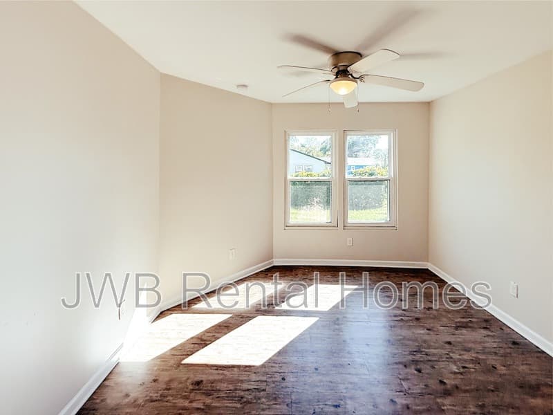 Jacksonville House: 3048 Dignan St