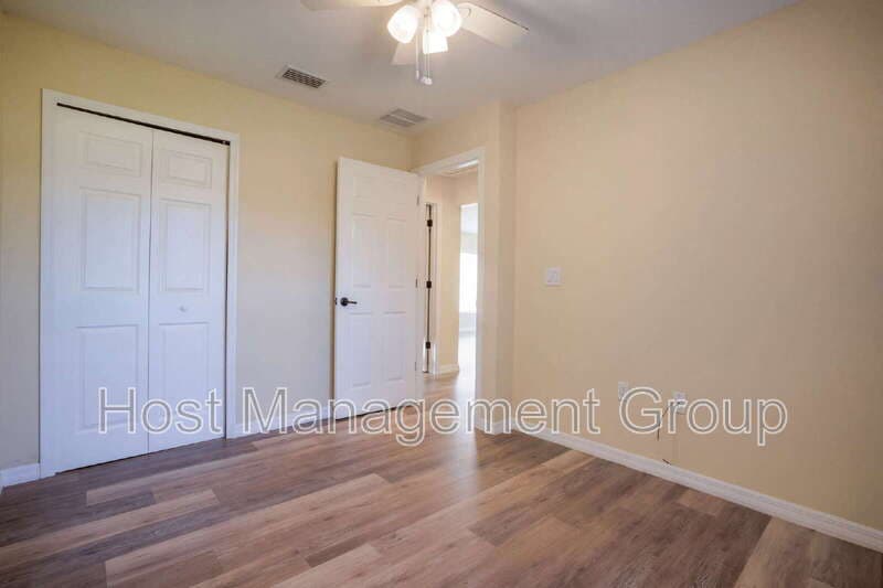 Ocala House: 2875 SW 162nd Street Road