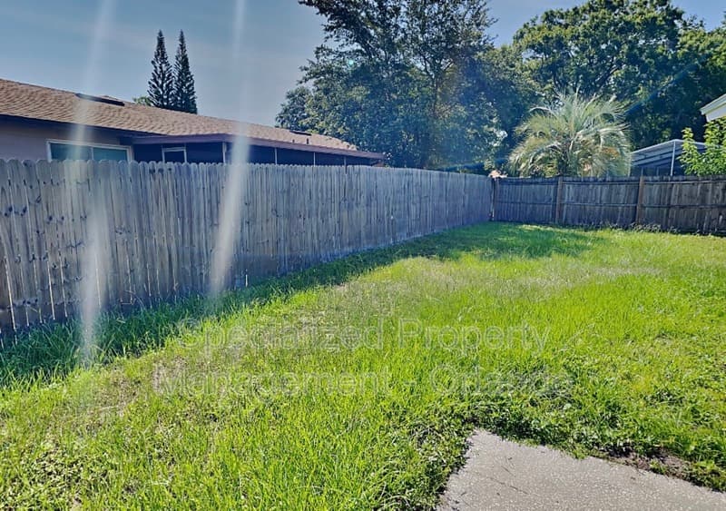 Orlando House: 11309 Darlington Dr
