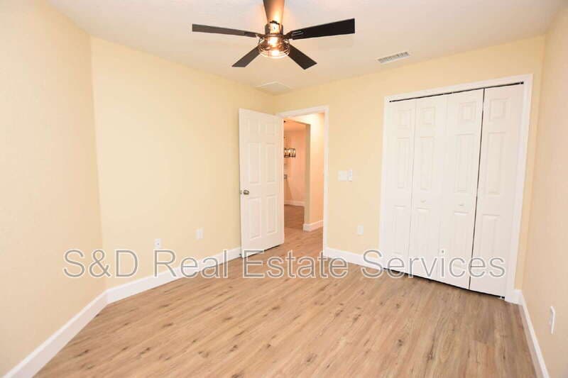 Lakeland Condo: 1111 Mercury Dr E