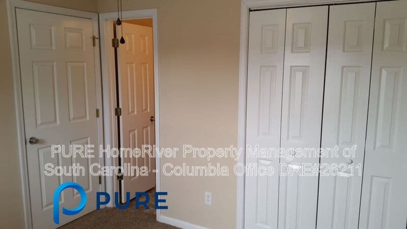 Lexington House: 129 Palm Ct
