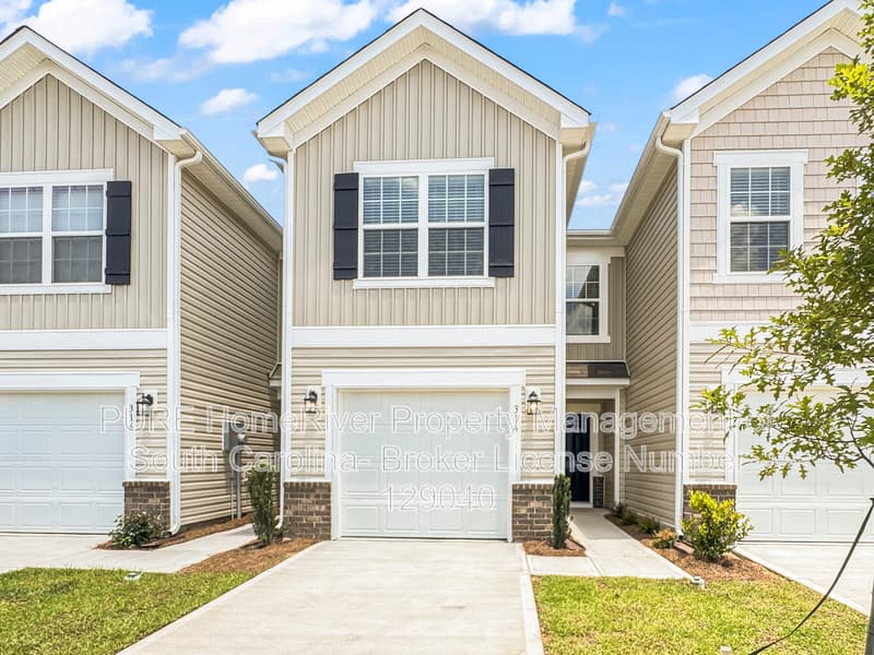 Gilbert Townhome: 314 Livesey Ln