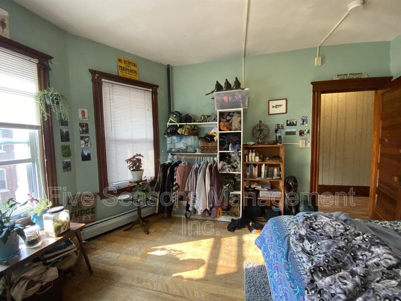 Burlington Condo: 8 Greene St - 4