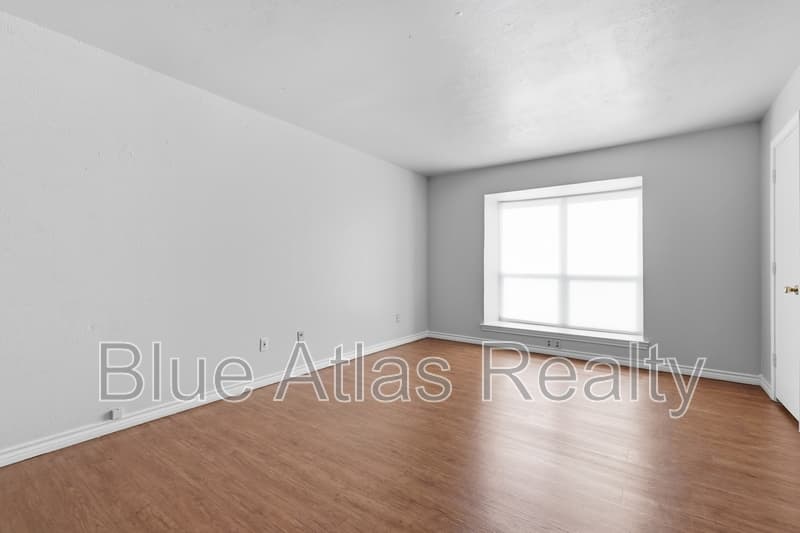 Denton Condo: 225 Bryan Street - 7