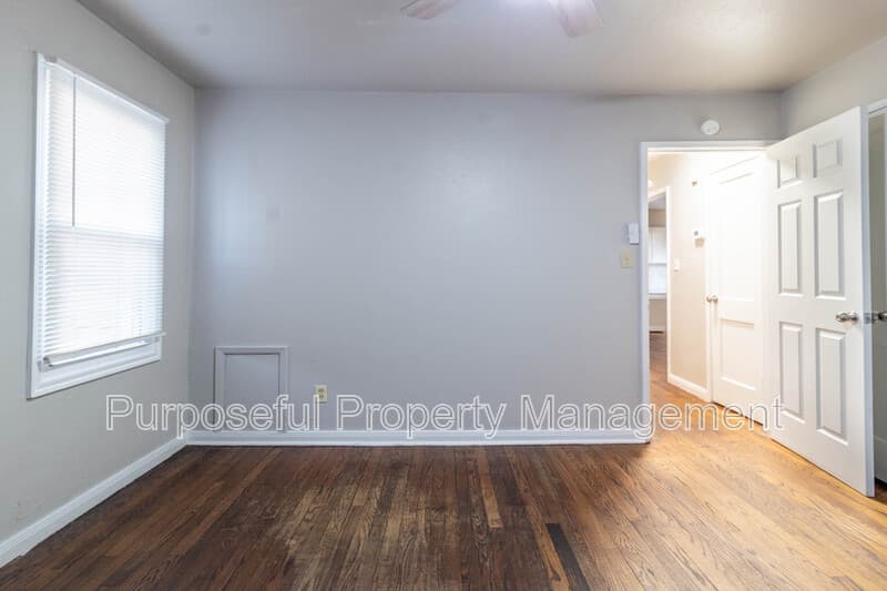 Del City House: 4017 Southeast 23rd Street