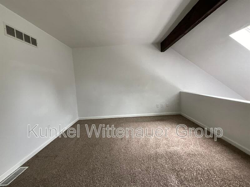 O'Fallon Condo: 435-5 Ponderosa Ave