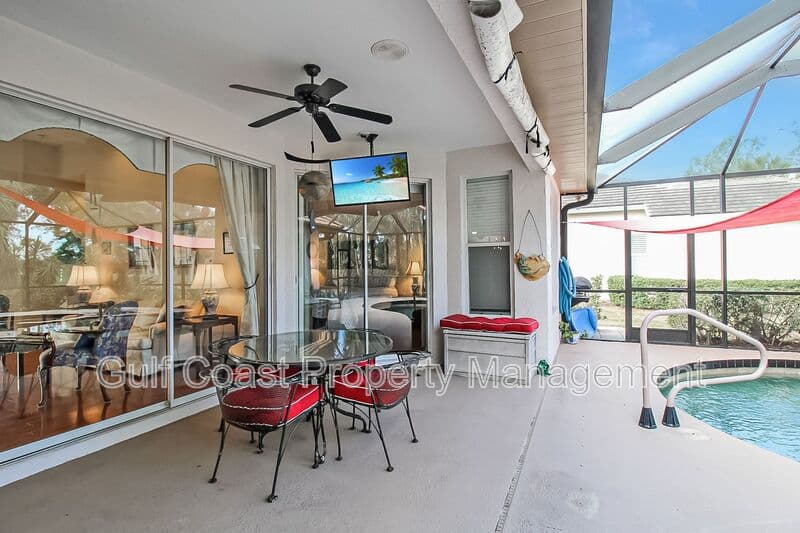 Nokomis House: 2107 Calusa Lakes Blvd