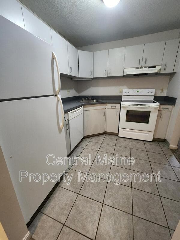 Auburn Condo: 37 Northern Avenue Heights