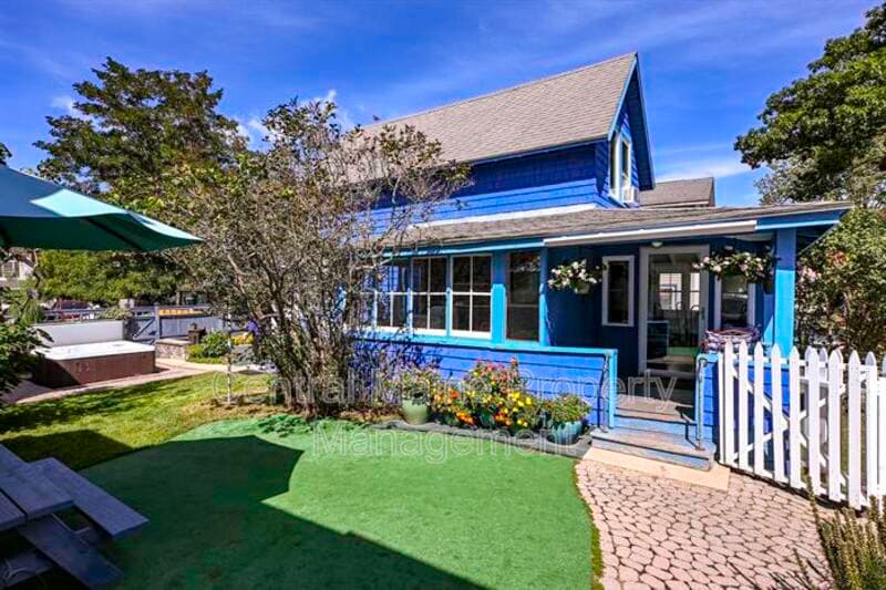 Old Orchard Beach House: 20 13th Street