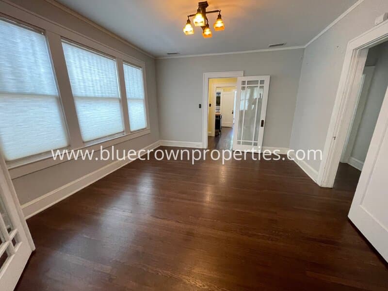 Dallas House: 5521 Richmond Ave