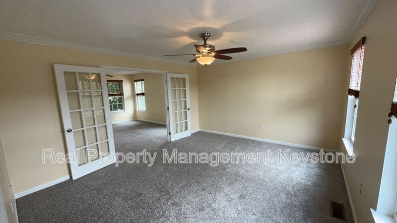 Sewickley House: 1907 Colonial Drive