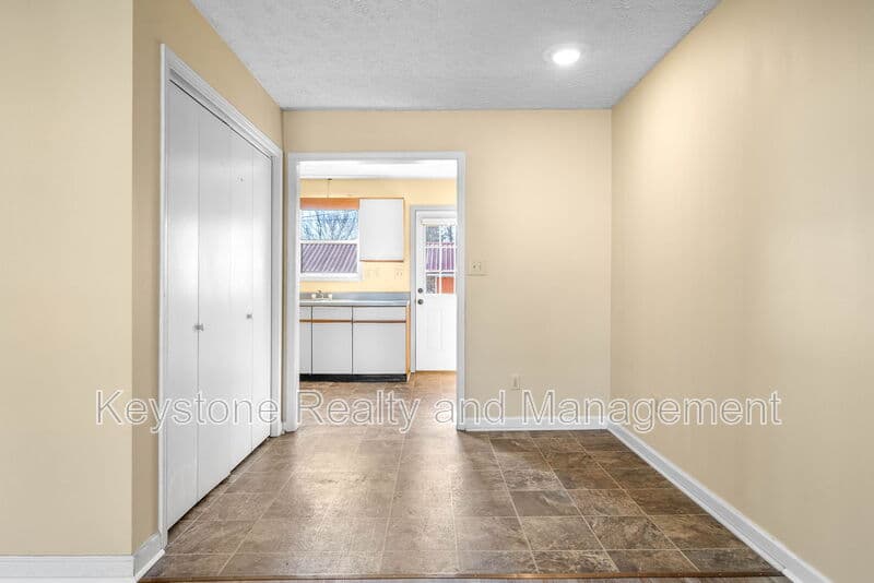 Oak Grove Condo: 306 Thompsonville Lane