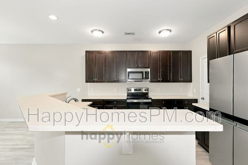 Summerville House: 9013 Cat Tail Pond Road