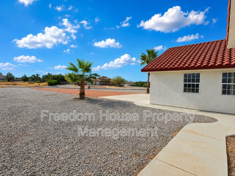 Pahrump House: 2060 River Plate Drive