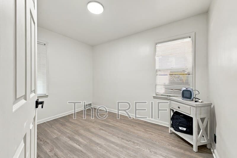 Detroit House: 20225 Terrell Ave
