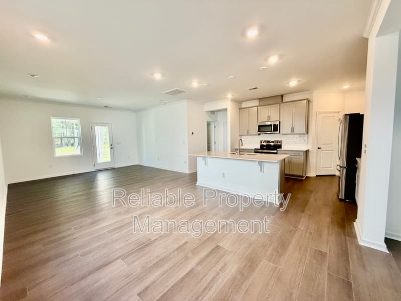 Lillington House: 354 Beachcomber