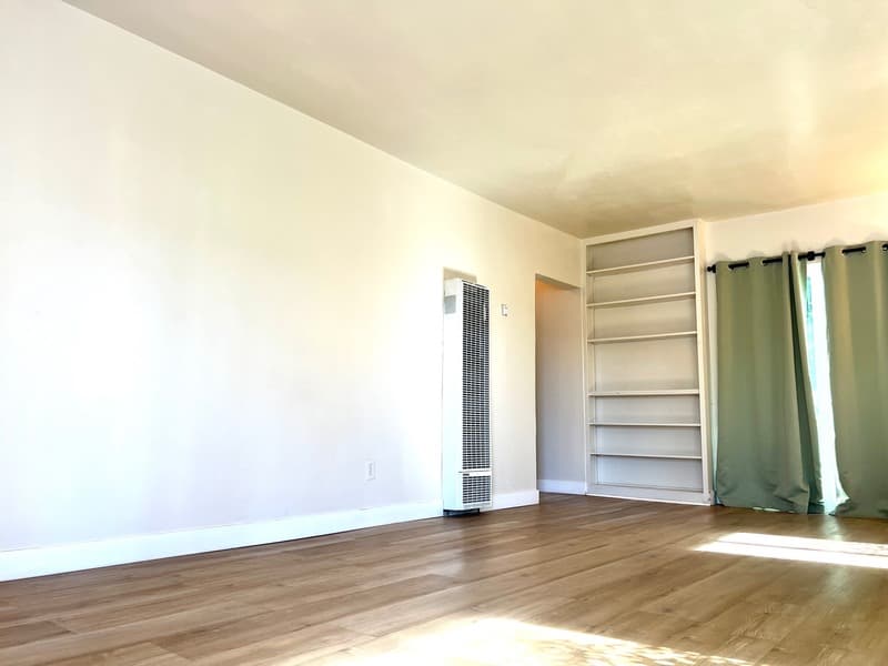 La Jolla Condo: 7449A La Jolla Boulevard