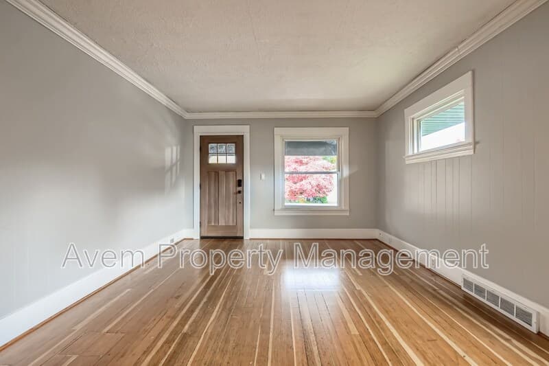 Portland House: 4754 N Syracuse, Unit A