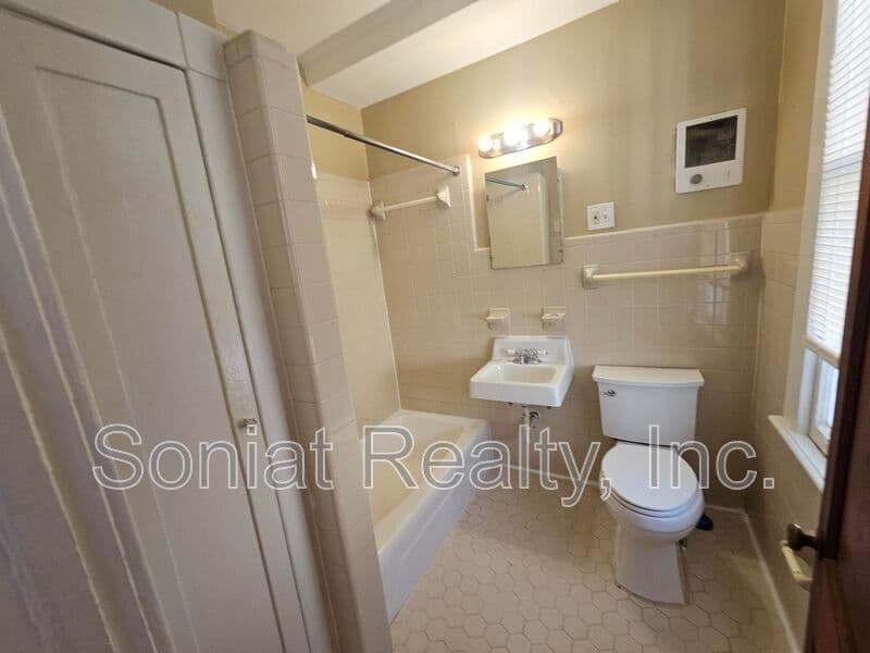 New Orleans Condo: 5324 Prytania Street