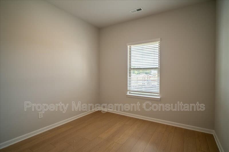 Athens House: 22845 Dashwood Lane