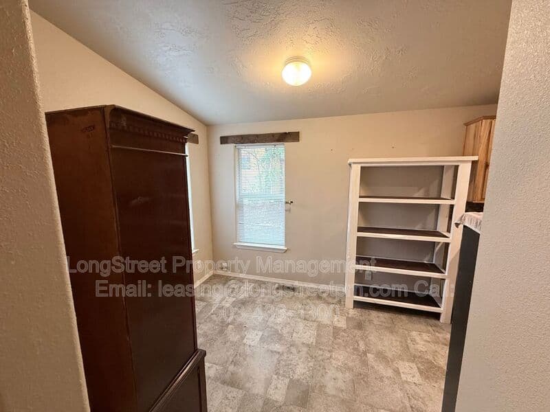 Philomath House: 209 N 9th St
