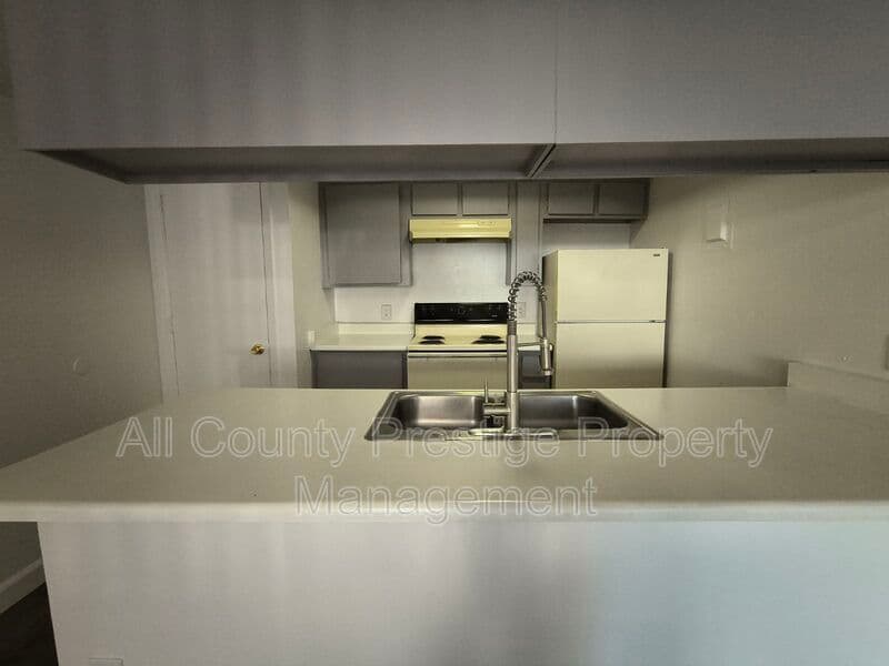 Tempe Apartment: 905 S Dorsey Lane
