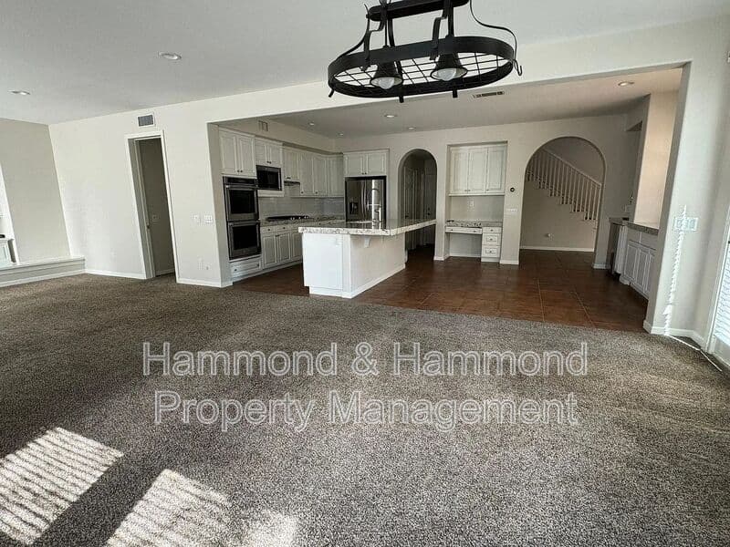 Simi Valley House: 5552 Evening Sky Dr