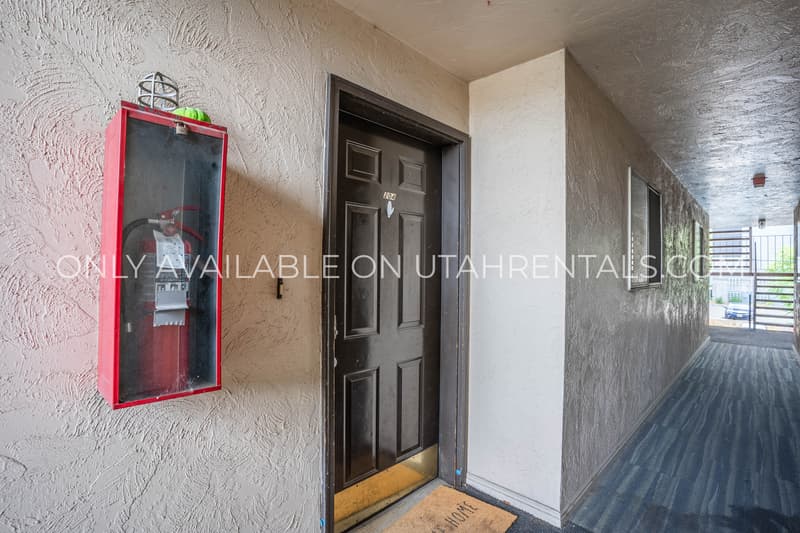 Provo House: 760 N 800 E