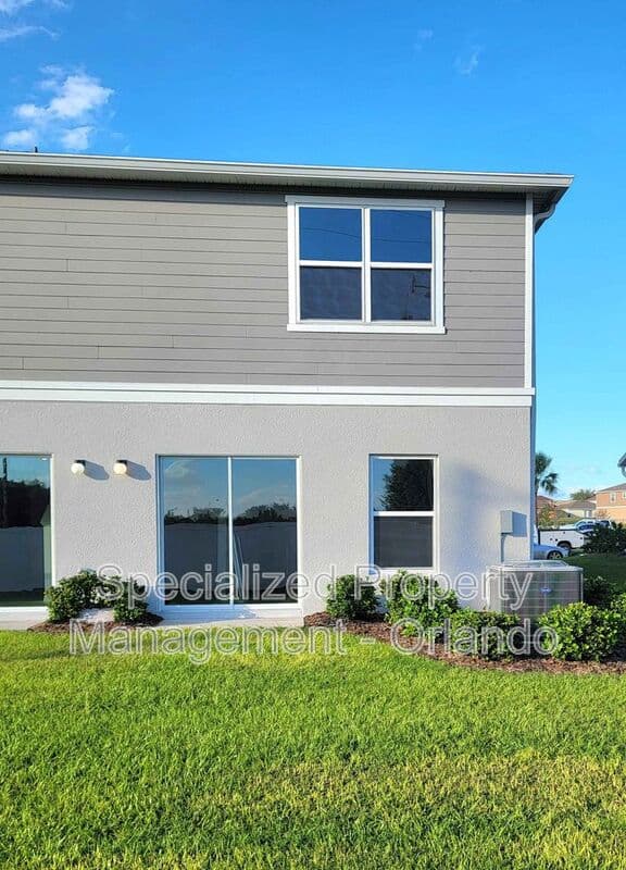 Davenport Townhome: 1316 Mirabella Cir