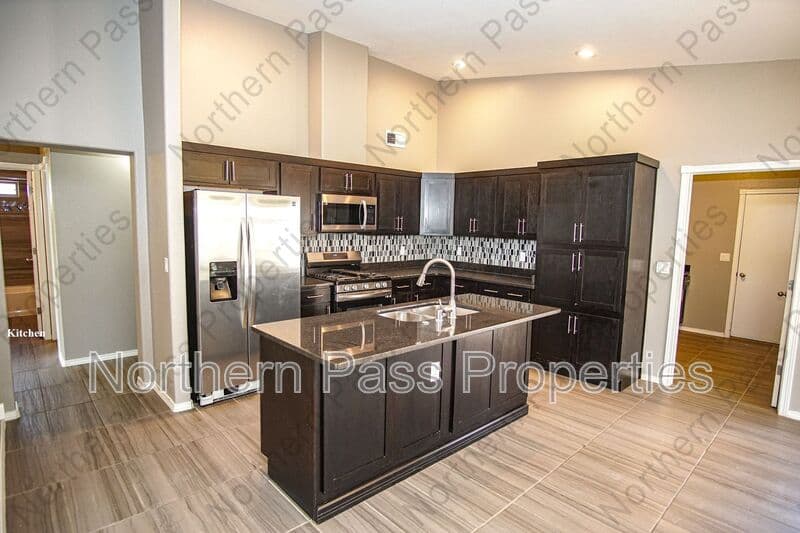 El Paso House: 14913 Tierra Isaiah