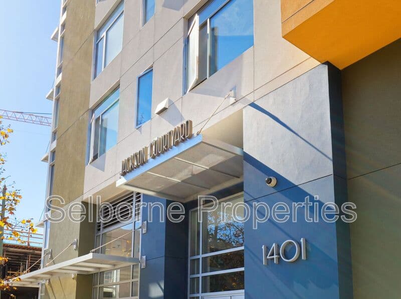 Oakland House: 1401 Jackson Street