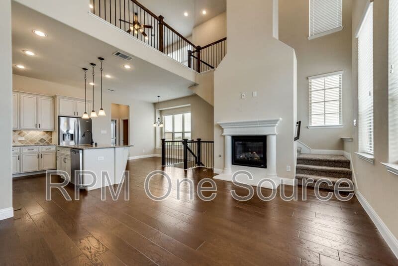 Lewisville House: 290 Almanor Street