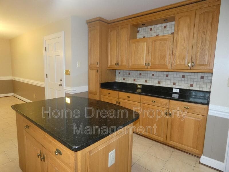 Fredericksburg House: 842 Spring Valley Dr A1