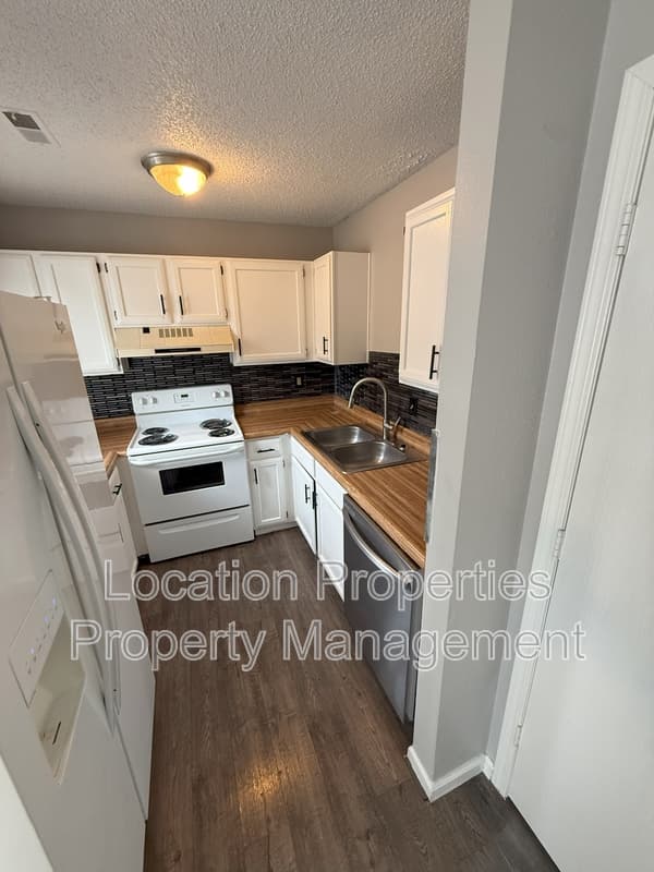 Lawrence Condo: 501 Colorado Street