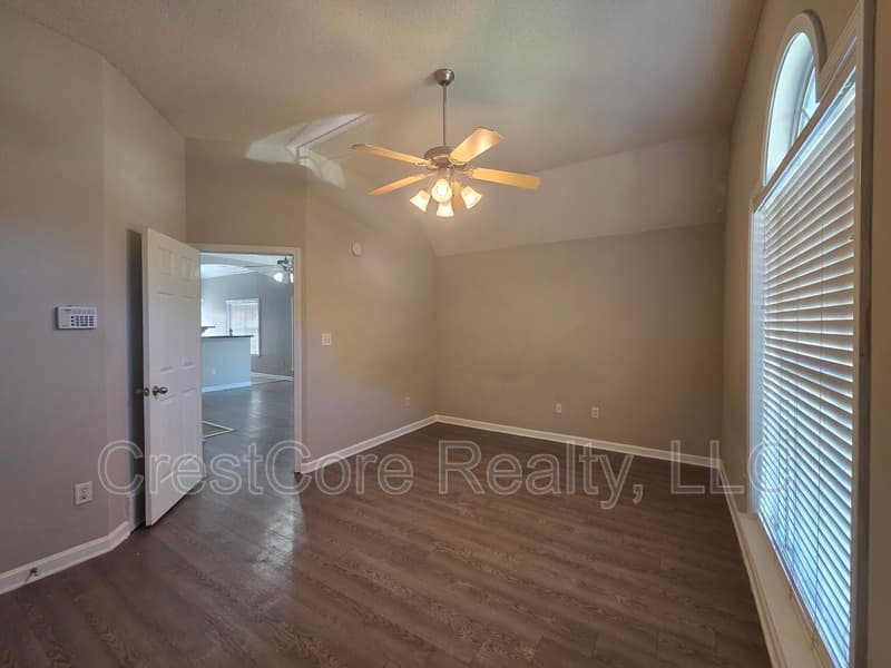 Cordova House: 6987 Parkbrook Ln