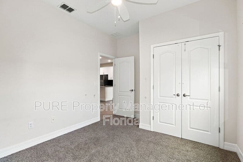 Ocala House: 13831 Sw 33rd Terr