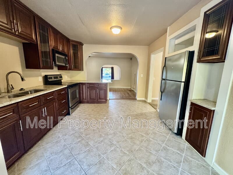 Olympia House: 7530 Union Mills Rd SE
