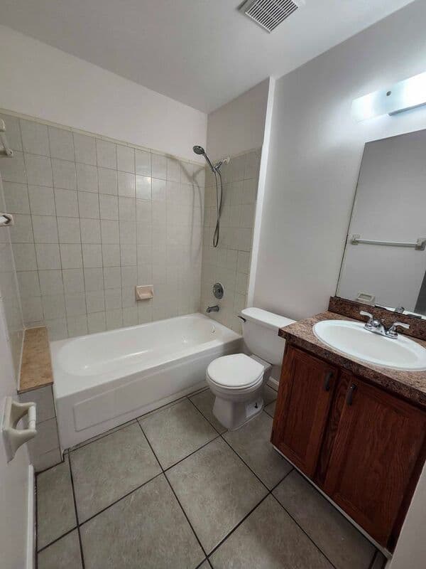 West Palm Beach House: 5214 Stacy Street