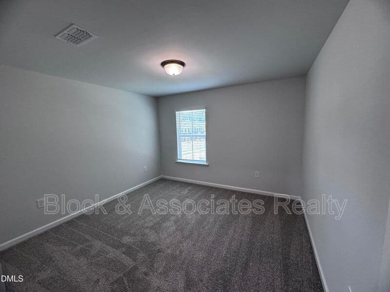 Raleigh House: 205 Broomside Avenue