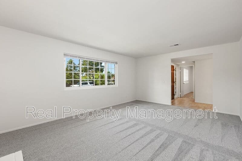 Carlsbad House: 3250 Westwood Drive
