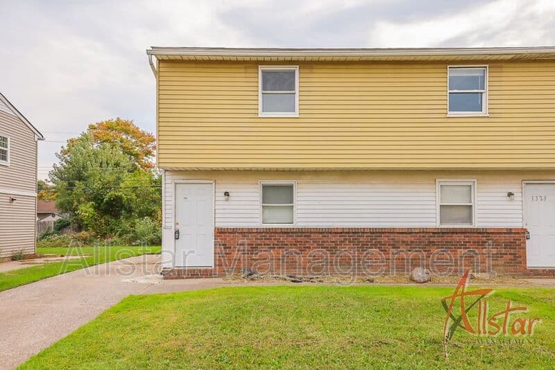 Lorain House: 1321 Massachusetts Ave