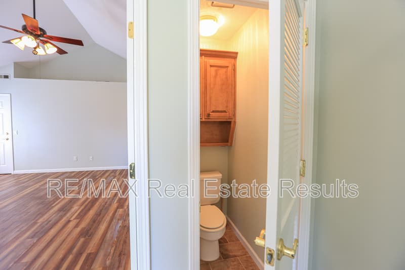 Rogers House: 407 N 40th St
