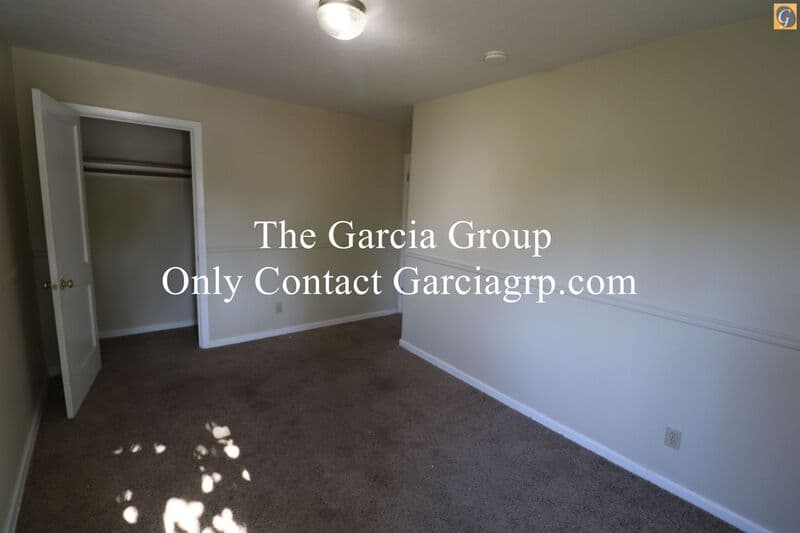 Portland House: 3515 NE 90th Ave