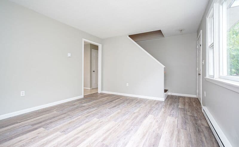Springfield Condo: 48-50 Rifle St