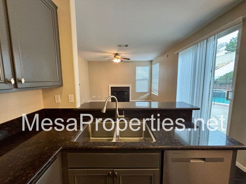 San Bernardino House: 3284 Greystone Rd
