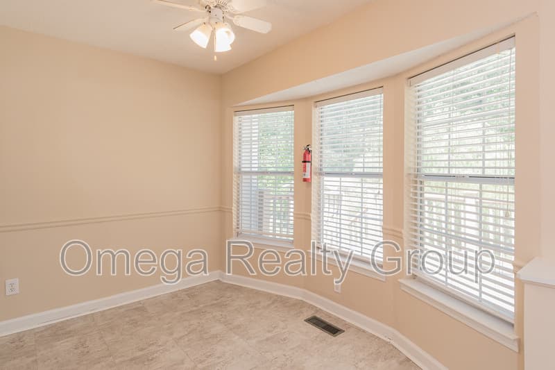 Pinson House: 6450 Kimberly Loop
